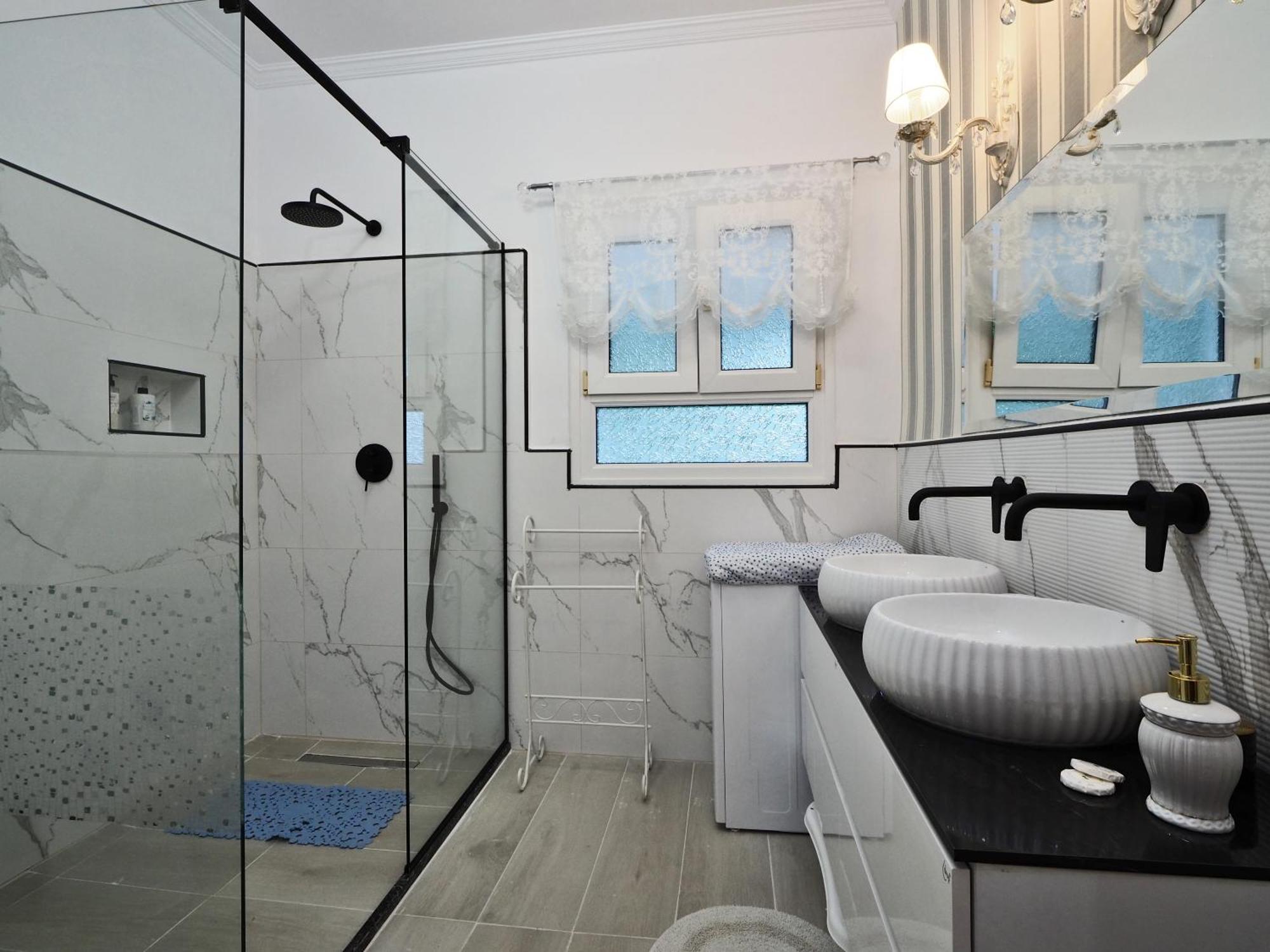 Villa Euphoria Apts Afión المظهر الخارجي الصورة